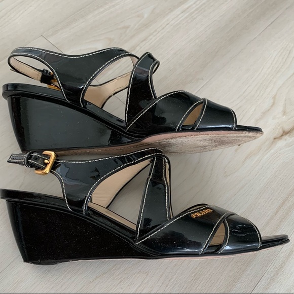 Prada black patent leather wedge sandals - Picture 3 of 8